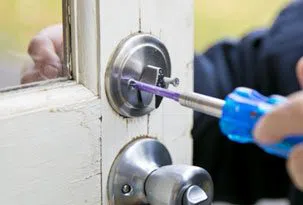 Golden Locksmith Services Glen Ellyn, IL 630-475-7286 - 5-Change-Locks